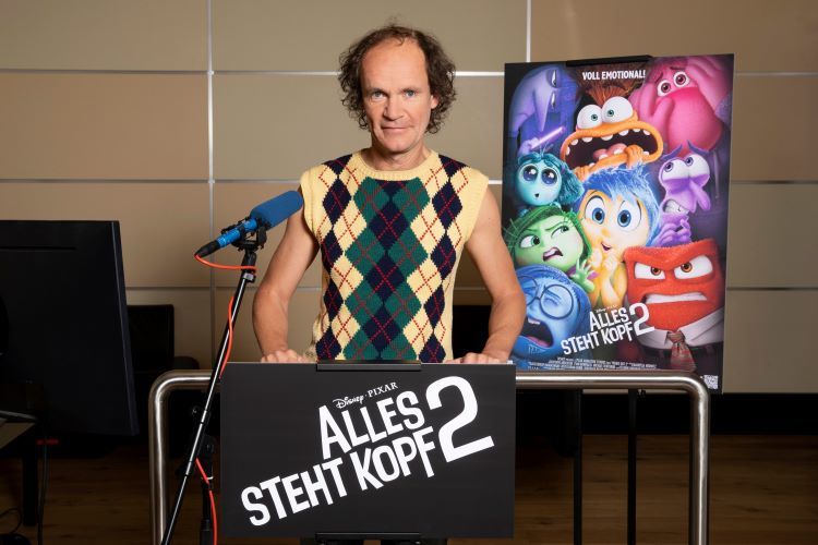 Alles Steht Kopf Synchronsprecher Deutsch "Alles steht Kopf 2" : Interview mit Olaf Schubert, dem