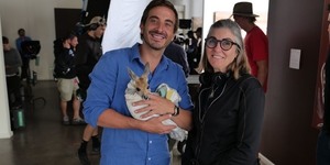 V3 kangaroo bts ryan corr  chris  joey margot  liz  with director kate woods on set photo credit bradley patrick 0903