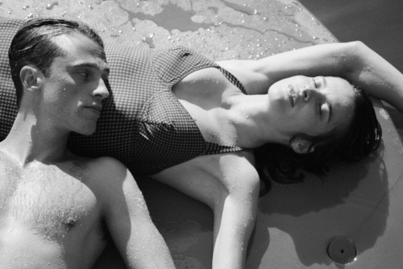 "Thee Stranger" - Kritik 