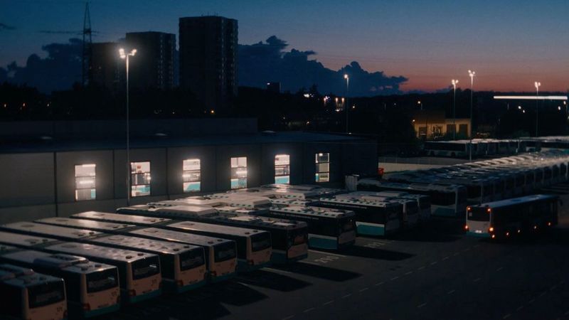 "Edge of the Night" - Kritik 