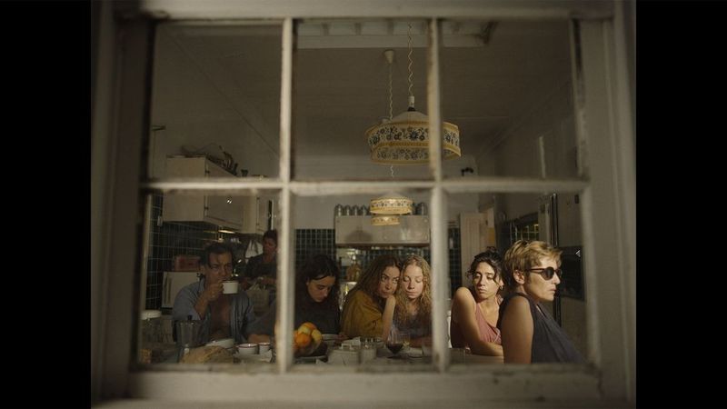 "18 Holes to Paradise" - Kritik 