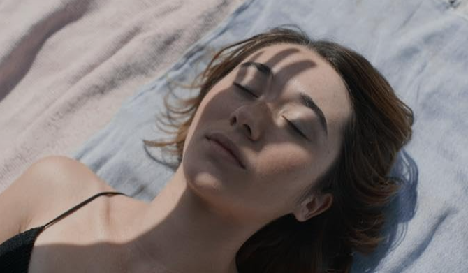 "Forastera" - Kritik 