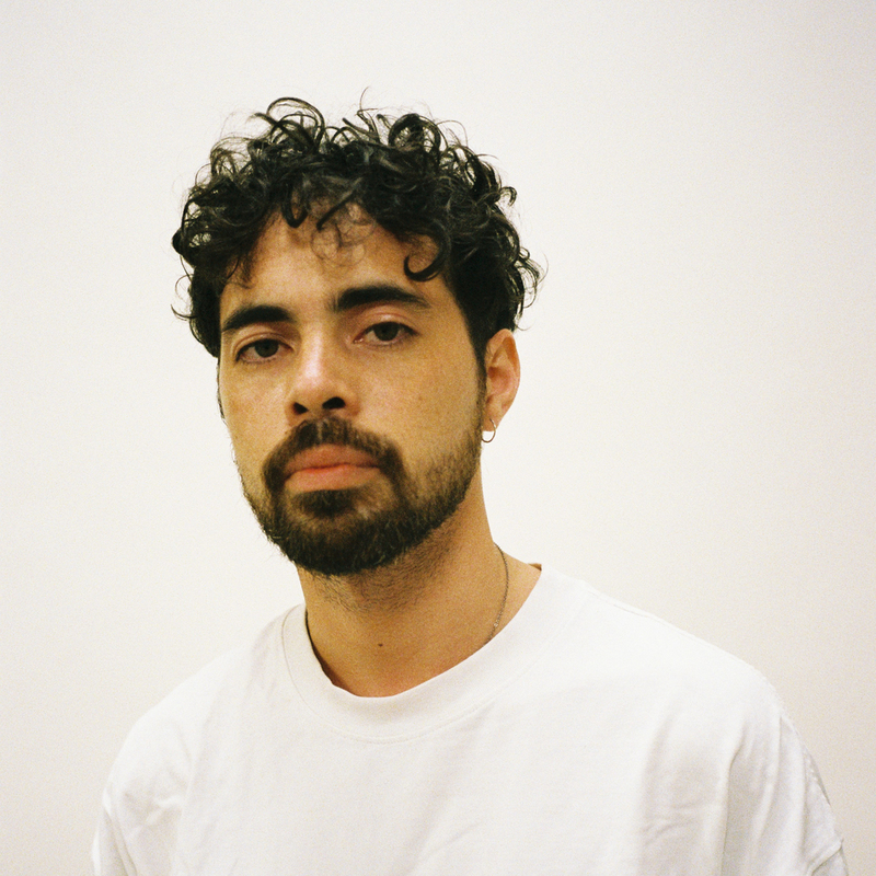 „It’s finally time to comment on religion from a different perspective.“ - Interview mit James J. Robinson zu „First Light“