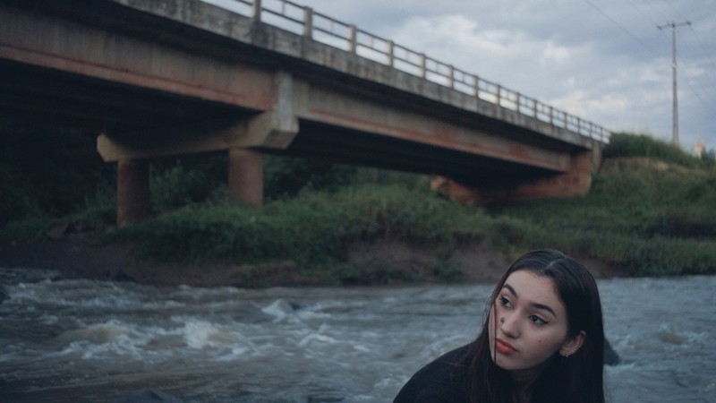 "Im Umkreis des Paradieses" - Kritik/Review