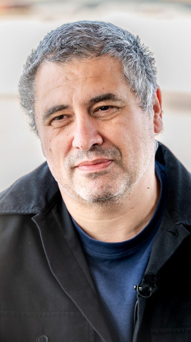 "I don’t have an obligation to arts, I have an obligation to my own vision" - Interview with Radu Jude on "Diary of a Chambermaid"