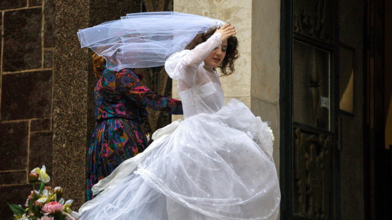 "Orange Flavoured Wedding" - Review