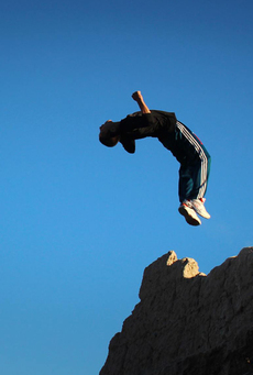 Big mv5bztzlnwnjmjqtotkzmy00mze2ltllnwutngmxnju0yjiwzte5xkeyxkfqcgc . v1