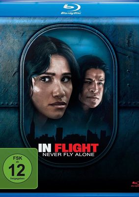 Terror im Flugzeug: Wir verlosen den Thriller "In Flight - Never Fly Alone" auf BD