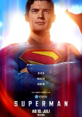 Zum Kinostart von James Gunns "Superman" verlosen wir ein Fan-Paket