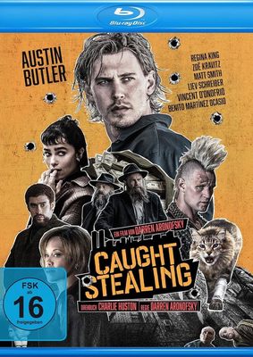 Darren Aronofsky und eine Katze: Wir verlosen die stylische Action-Komödie "Caught Stealing" auf BD