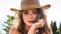 V3 shania twain dirty rosie press handout 2026 4